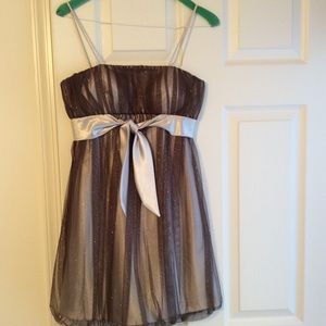 Jane USA Balloon Bottom Junior Formal Dress